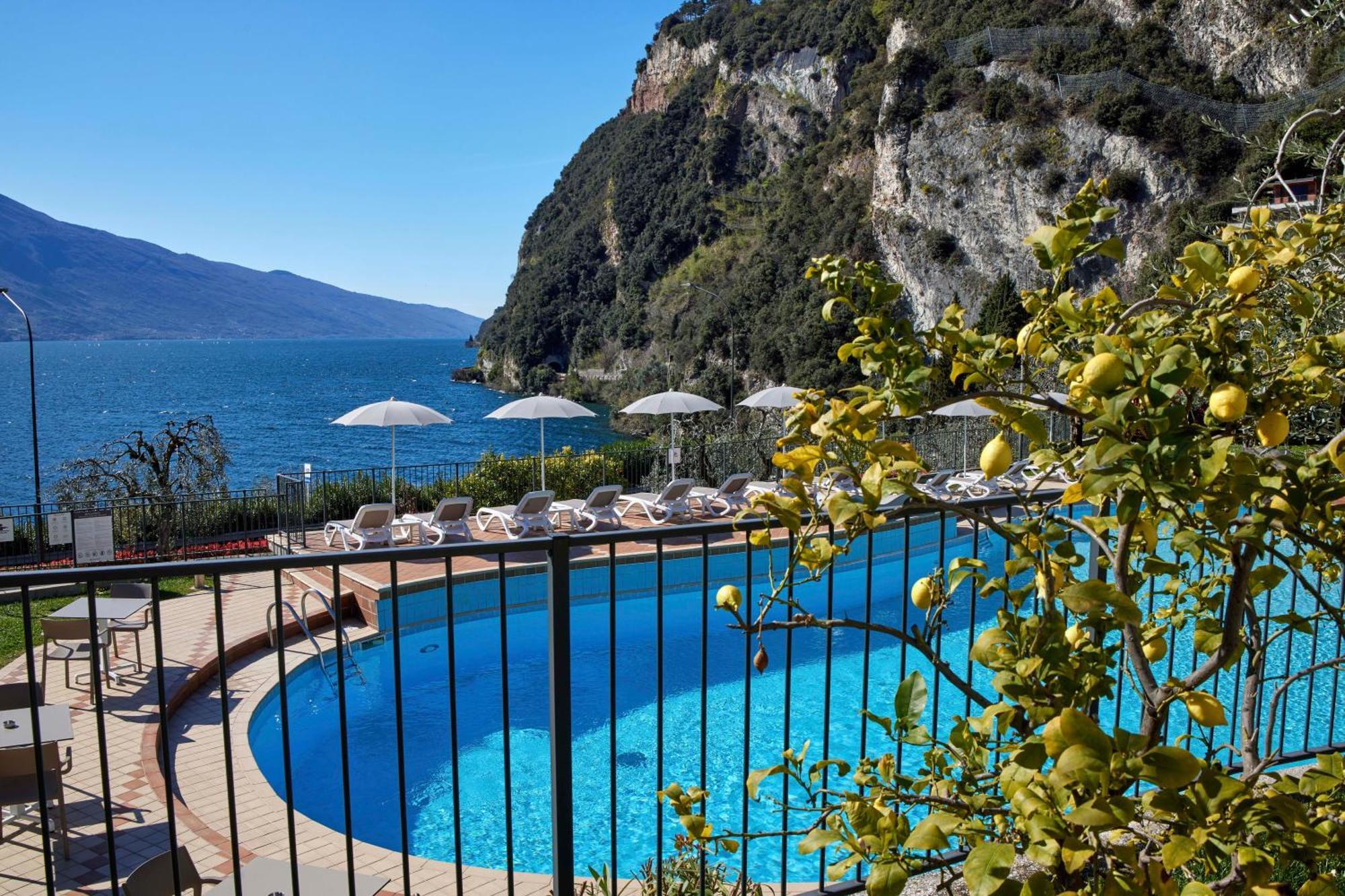 Hotel Atilius - Adults Only Limone sul Garda Εξωτερικό φωτογραφία