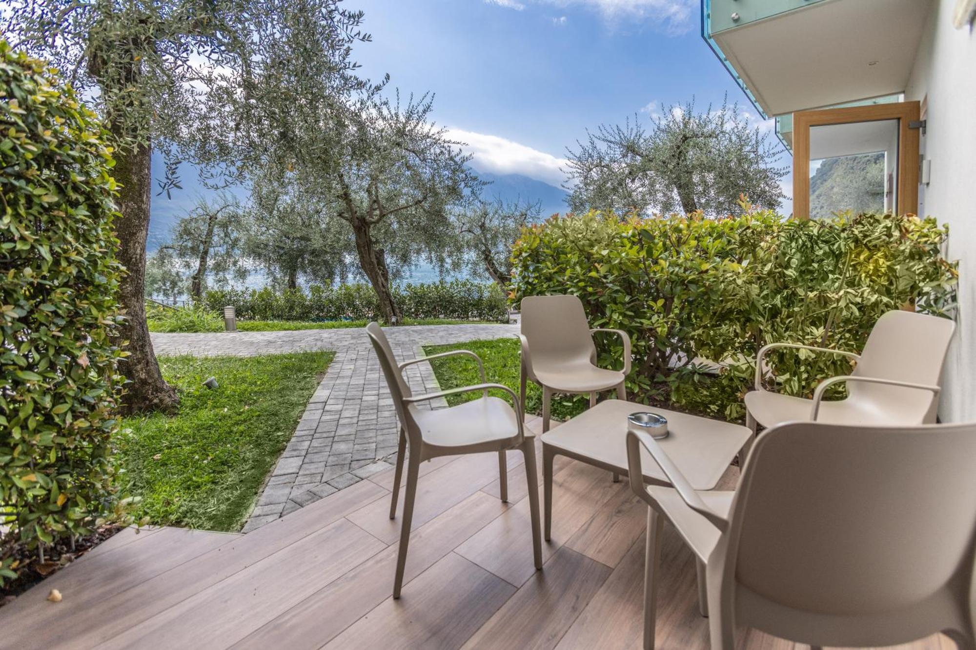 Hotel Atilius - Adults Only Limone sul Garda Δωμάτιο φωτογραφία